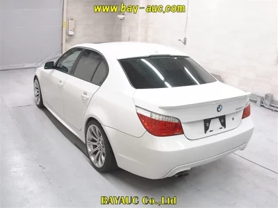 BMW 5-Series  с аукциона в Японии