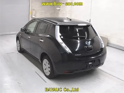 Nissan LEAF  с аукциона в Японии