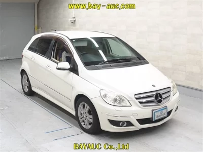Mercedes-Benz B CLASS