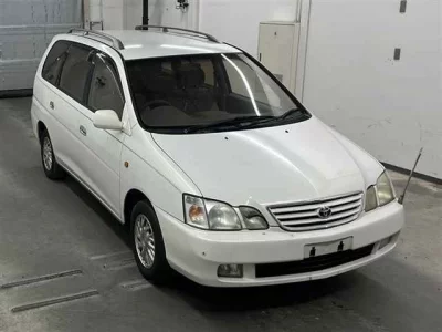 Toyota GAIA  с аукциона в Японии