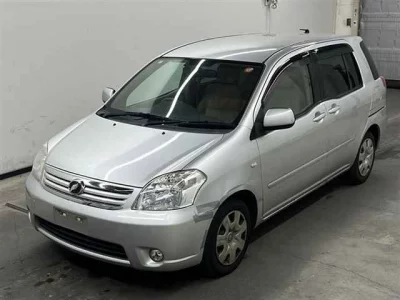 Toyota RAUM