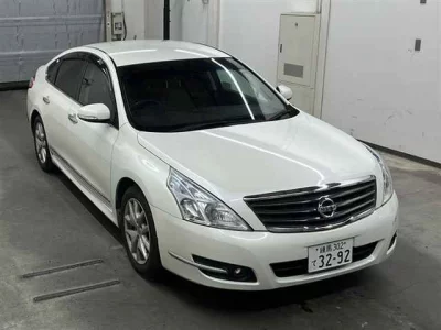 Nissan TEANA