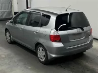 Honda FIT лот № 85002 оценка 3.5  с аукциона в Японии 1