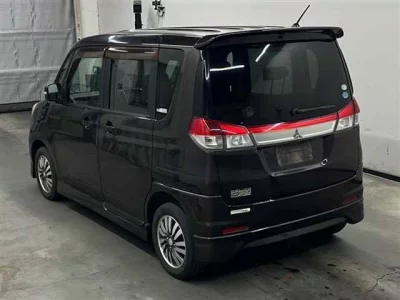 Mitsubishi DELICA D2