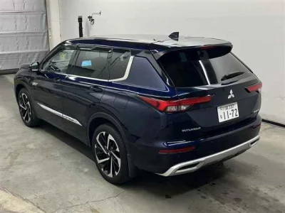 Mitsubishi OUTLANDER PHEV