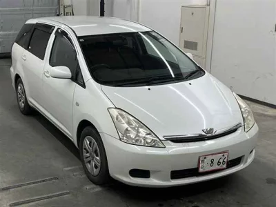 Toyota WISH  с аукциона в Японии
