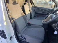 Nissan CARAVAN VAN лот № 80034 оценка X  с аукциона в Японии 6