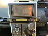 Toyota WISH лот № 85070 оценка 3  с аукциона в Японии 5