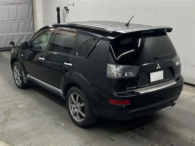 Mitsubishi OUTLANDER  с аукциона в Японии