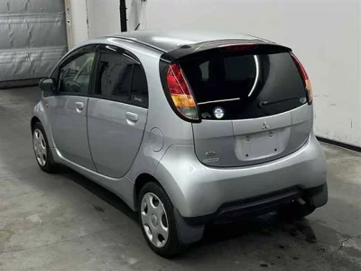 Mitsubishi I  с аукциона в Японии