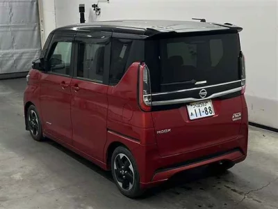 Nissan ROOX