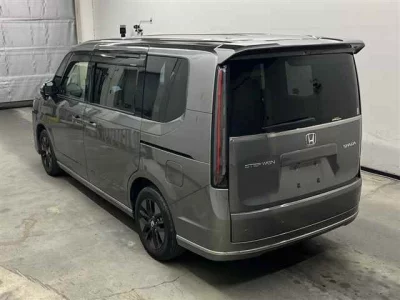 Honda STEP WAGON  с аукциона в Японии
