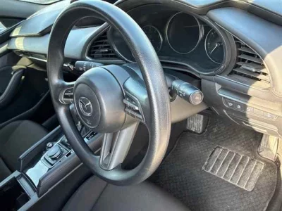 Mazda MAZDA3  с аукциона в Японии