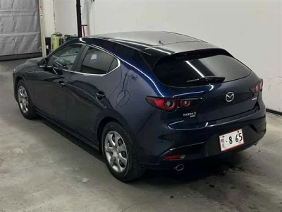 Mazda MAZDA3  с аукциона в Японии