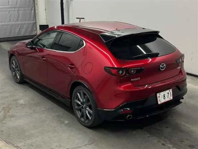 Mazda MAZDA3  с аукциона в Японии