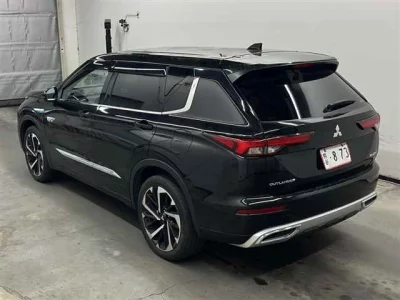 Mitsubishi OUTLANDER PHEV