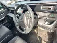 Honda STEP WAGON лот № 11091 оценка 4  с аукциона в Японии 2