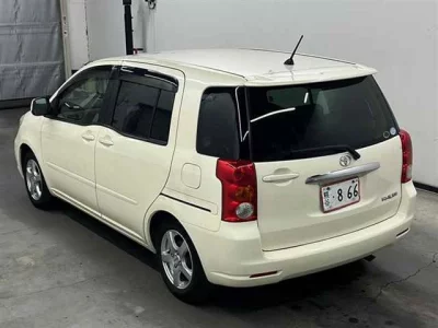 Toyota RAUM