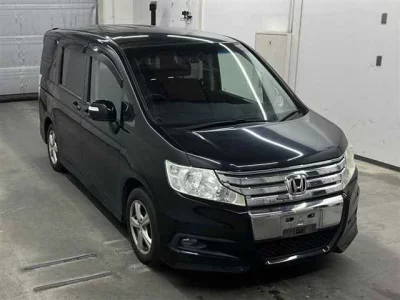 Honda STEP WAGON  с аукциона в Японии