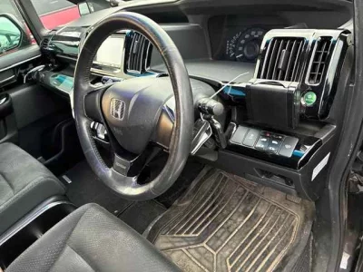 Honda STEP WAGON  с аукциона в Японии