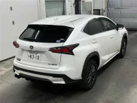 Lexus NX лот № 70119 оценка 3.5  с аукциона в Японии 4