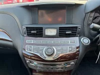 Nissan FUGA лот № 30400 оценка 4.5  с аукциона в Японии 5