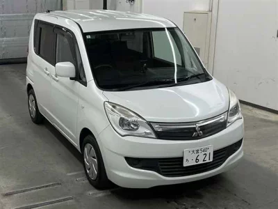 Mitsubishi DELICA D2