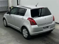 Suzuki SWIFT лот № 70201 оценка 3.5  с аукциона в Японии 1