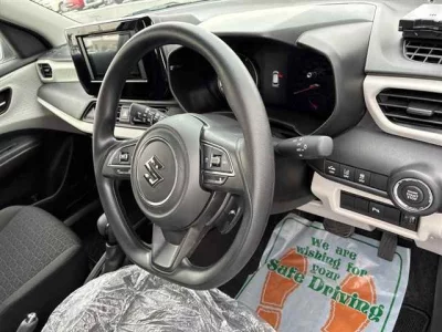 Suzuki SWIFT  с аукциона в Японии