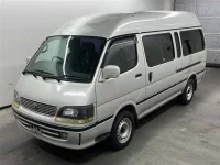 Toyota HIACE VAN лот № 85185 оценка 3.5  с аукциона в Японии 3