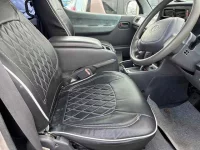 Toyota HIACE VAN лот № 85185 оценка 3.5  с аукциона в Японии 6