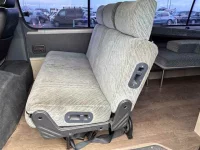 Toyota HIACE VAN лот № 85185 оценка 3.5  с аукциона в Японии 7