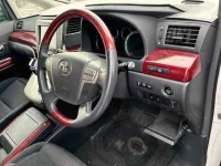 Toyota VELLFIRE лот № 70234 оценка 3.5  с аукциона в Японии 2