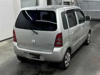 Suzuki WAGON R лот № 20072 оценка 3.5  с аукциона в Японии 4