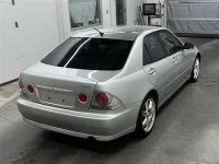 Toyota ALTEZZA лот № 70242 оценка 3  с аукциона в Японии 4