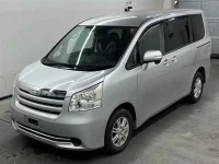 Toyota NOAH лот № 10311 оценка R  с аукциона в Японии 3