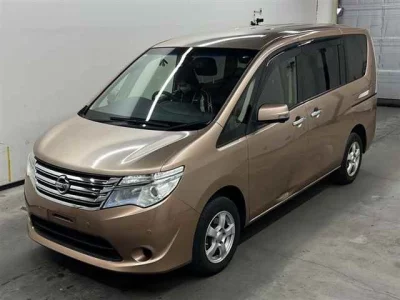 Nissan SERENA  с аукциона в Японии