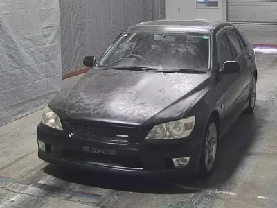 Toyota ALTEZZA  с аукциона в Японии