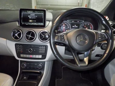 Mercedes-Benz B CLASS