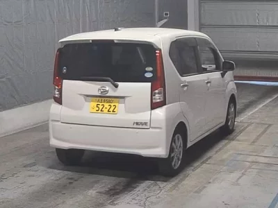Daihatsu MOVE  с аукциона в Японии