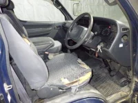 Toyota HIACE VAN лот № 782 оценка 3  с аукциона в Японии 2