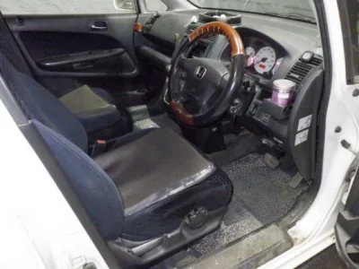 Honda STREAM  с аукциона в Японии