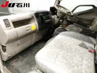 Hino DUTRO лот № 102 оценка 3  с аукциона в Японии 3