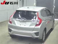 Honda FIT лот № 7015 оценка 3  с аукциона в Японии 1