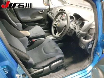 Honda FIT  с аукциона в Японии