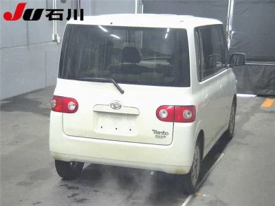 Daihatsu TANTO  с аукциона в Японии