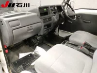 Subaru SAMBAR лот № 3042 оценка 4  с аукциона в Японии 3