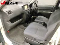 Toyota PROBOX лот № 113 оценка 3  с аукциона в Японии 3