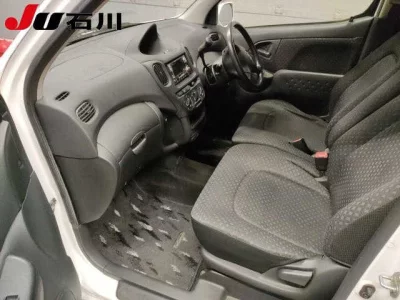 Toyota FUNCARGO  с аукциона в Японии