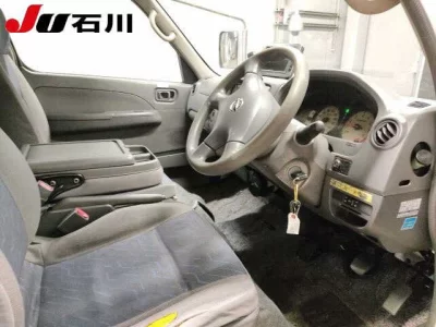Nissan CARAVAN BUS  с аукциона в Японии